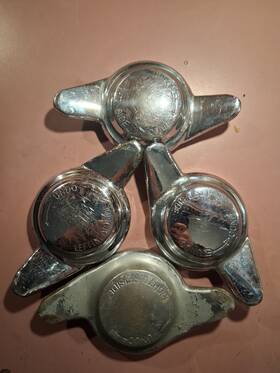 Oldtimer 3212b Vintage Ab 8r Central Bolt Wheel Knock Off Spinner 12 Set Of 4