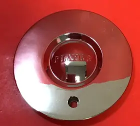 C902-1 Player One Used Custom Wheel Center Cap Chrome Part Number /13252