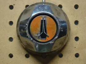 349-0 Plymouth 1 Vintage 1970s Arrow Champ Wheel Center Cap 1125