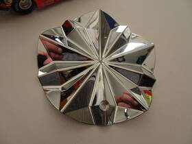Polo 825l172 New Chrome Custom Wheel Center Cap # Lg0502-09