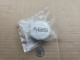 9592277 Pontiac Oem 1995-2008 Grand Am Prix New Nos Silver Abs Center Cap 9592277 Pontiac Oem 1995-2008 Grand Am Prix New Nos Silver Abs Center Cap