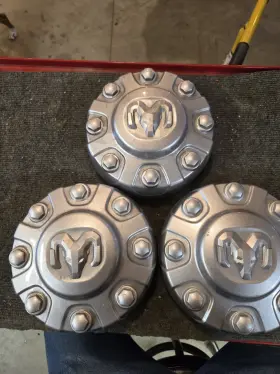6pc02trmab Ram 2019-2024 Dodge 2500 Steel Wheel Silver Center Hub Cap 6pc02trmab Ram 2019-2024 Dodge 2500 Steel Wheel Silver Center Hub Cap