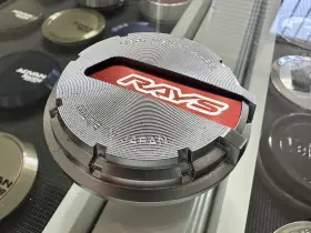 No-17 Rays Gram Lights Center Cap For 57cr/57dr Wheels Chrome/red Set Of 4