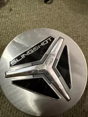 Cap-579 Slingshot Center Cap Yx Silver /black Cap-579 Slingshot Center Cap Yx Silver /black