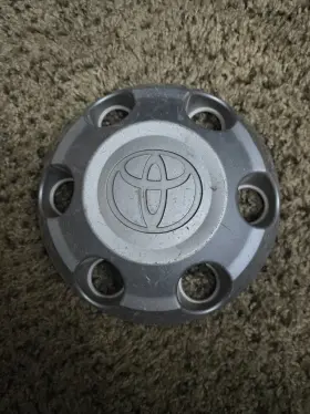 42603-04010 Toyota 1997-2000 Tacoma Silver Wheel Center Cap