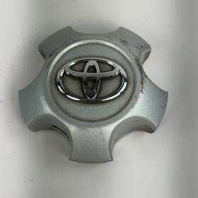 Toyota 42603-0r020 Wheel Center Cap 42603-0r030 Silver Fits Tacoma Sequoia Oem