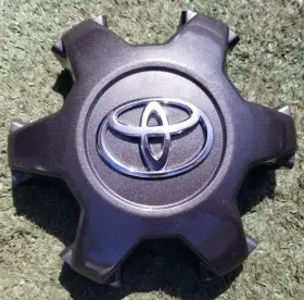 4260b-04050 Toyota 42611-04221 Factory Tacoma Wheel Center Cap Genuine Original Oem 75189