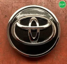 6880644-01 Toyota 20-24 Gr Supra Center Cap 2 1/4 Inch 6880644