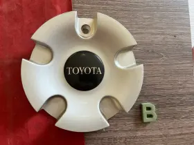 8079-4 Toyota #b 1 Center Cap Wheel Cover