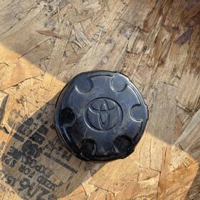 Toyota 95-00 4x4 15x6 Tacoma Steel Rear Center Cap