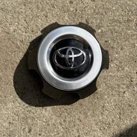 Toy-5.5-6l Toyota Gloss Black And Brushed Aluminum Wheel Center Cap Hub 5.5 Inch O
