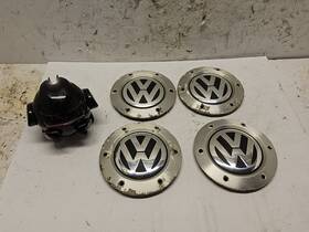 Vag 1c0601149l 02-05 Vw Beetle Oem Hub Cap Bright Chrome/anthracite X4 #a2-0