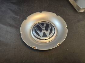 Volkswagen 69808 2005 Passat Bistar Wheel Center Cap 3b0 601 149 J Oem Used Read