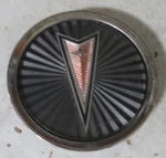 Pontiac 1983-87 Bonneville Parisiene Single Oem Wheel Rim Center Cap E-801216-5 Used. Price: $16.99.