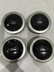 Set Ford Expedition Center Hub Cap Cover 2003-2006 2L14-1A096-BB 2L14-1A096-CC Used. Price: $20.00.