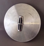 1988-1997 Lincoln Continental Wheel Hub Center Cap E80C-1A096-AA Used. Price: $10.66.