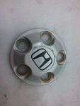 A9V-A2, Silver Pilot 03 04 2005 06 07 08 Center Hub Cap (wheel) 43297 HO52-N Used. Price: $20.00.