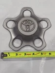 2001-07 Toyota Highlander Silver Wheel Center Hub Cover Cap 42603-48010 5 Lug Used. Price: $8.95.