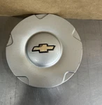 2002-2006 Chevy Trailblazer Center Cap P/n 9593373 #21 Used. Price: $14.99.