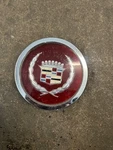 Cadillac Wire Center Cap (B11088) # 2050 2049 6736 C4 Used. Price: $43.69.