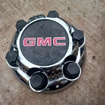 Gmc Yukon Sierra Savannah Center Cap 1999-2018, Part # 9595688 Used. Price: $24.95.