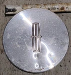 Lincoln Town Car Center Cap 1998-2002 Part # YW13-1A096-AA 06 Used. Price: $22.25.