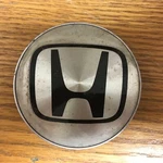 Honda Center Cap 44732-SOX-A000 HON2 Used. Price: $8.00.