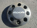 One Genuine 1998 To 2002 Gmc Silverado Sierra Savana Front Center Hubcap Used. Price: $17.60.