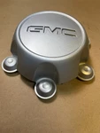 2004 - 2008 Gmc Canyon Silver Center Cap Oem P/n 9595550 Used. Price: $21.99.