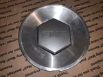 9595112 2004-2007 Gmc Envoy Oem Center Cap Machined Gray/silver Used. Price: $11.69.