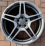 Mercedes E63 19" Wheel Rim Factory Oem Front Amg P/n- A2124012702 Used. Price: $1398.92.