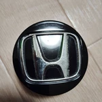 Genuine Honda Wheel Center Cap Black 44732-T4G-J00 1 Piece H-02 Used. Price: $100.76.