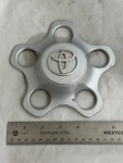 2001-07 Toyota Highlander Silver Wheel Center Hub Cover Cap 42603-48010 5 Lug Used. Price: $14.75.