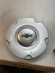 Oem Chevy Trailblazer Center Cap Silver Finish 9593373 2002 2003 Used. Price: $12.00.
