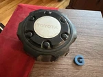 #g (1) +rare+ 86-96 Toyota 4RUNNER T100 Automatic Disconnecting Diff Center Cap Used. Price: $49.95.