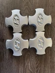 Set Of 4!! Hyundai #52960-22230 Center Caps C3B1 Used. Price: $41.00.