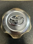 2001-2007 Oem Toyota Highlander Graphite Metallic Center Cap 69397 WCA-266HS Used. Price: $49.00.