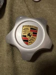 Porsche Center Cap (B9607) 7L5.601.149.B Used. Price: $30.00.