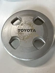 Toyota Corolla 716643-0010 Oem Wheel Center Rim Cap Dust Cover Lug Hub 69169 Z Used. Price: $15.00.