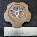 2001-2007 Toyota Highlander Oem Center Wheel Hub Cap Rim Lug Cover 69397 Ag Used. Price: $29.99.