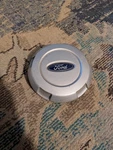 2004 05 06 07 08 Ford F150 Center Cap #4L34-1A096-AC Used. Price: $19.95.