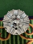 Center Devino Chrome DV0700-CAR-CAP LG0607-67 Used. Price: $85.00.