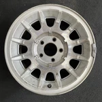 Ford Silver Crown Victoria Grand Marquis Oem Wheel 15 1995-1997 Rim 3264B Used. Price: $124.48.